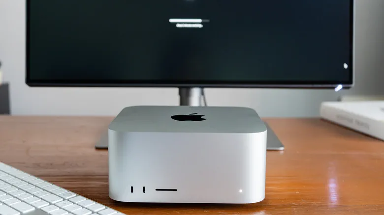 របៀបដែល Mac Studio របស់ Apple បានវិវត្តពីកុំព្យូទ័រខ្នាតតូចដ៏ខ្លាំងក្លា ទៅជាកំពូលម៉ាស៊ីន Mac ឈានមុខគេ